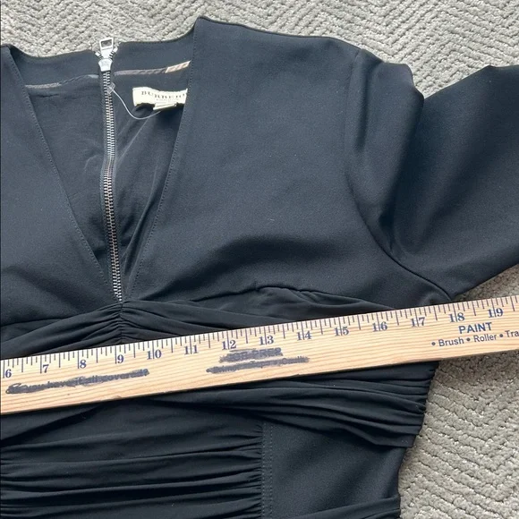 Burberry London Ruched Sheath Dress Black Size 12 Midi V-Neck Designer Bodycon - Picture 10 of 11